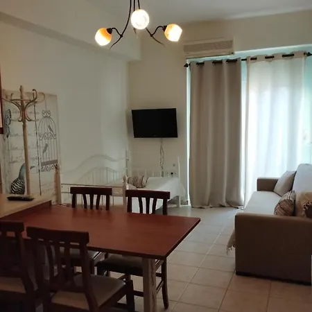 Sofia Makry Gialos (Crete)